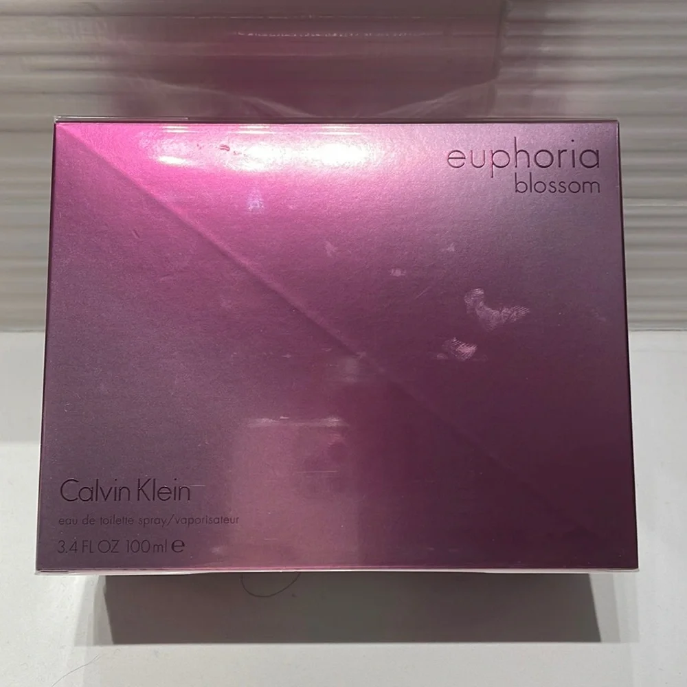 SOLD Euphoria Blossom Calvin Klein EDT Spray 3.4 oz / 100 ml Brand New Box - Picture 2 of 3